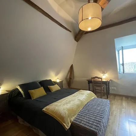 Maison Du Causit 3*