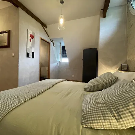 ベッド・アンド・ブレックファスト Maison Du Causit 3*